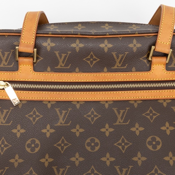 Louis Vuitton Cite GM - Picture 11 of 15